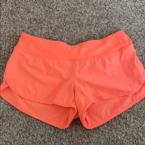 lululemon speed up short running shorts